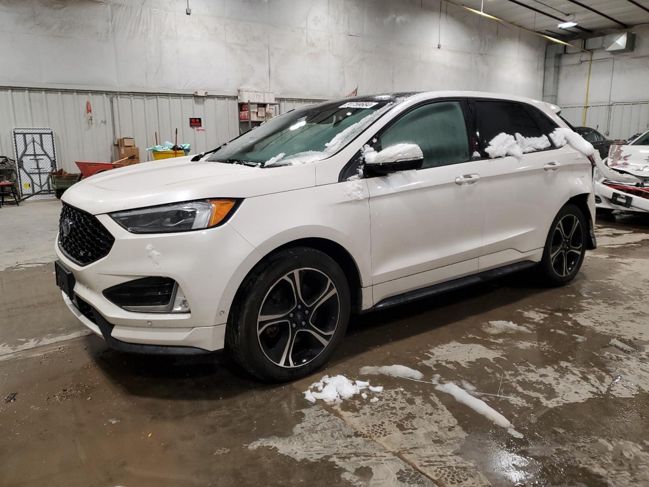 2019 Ford Edge - Image 1