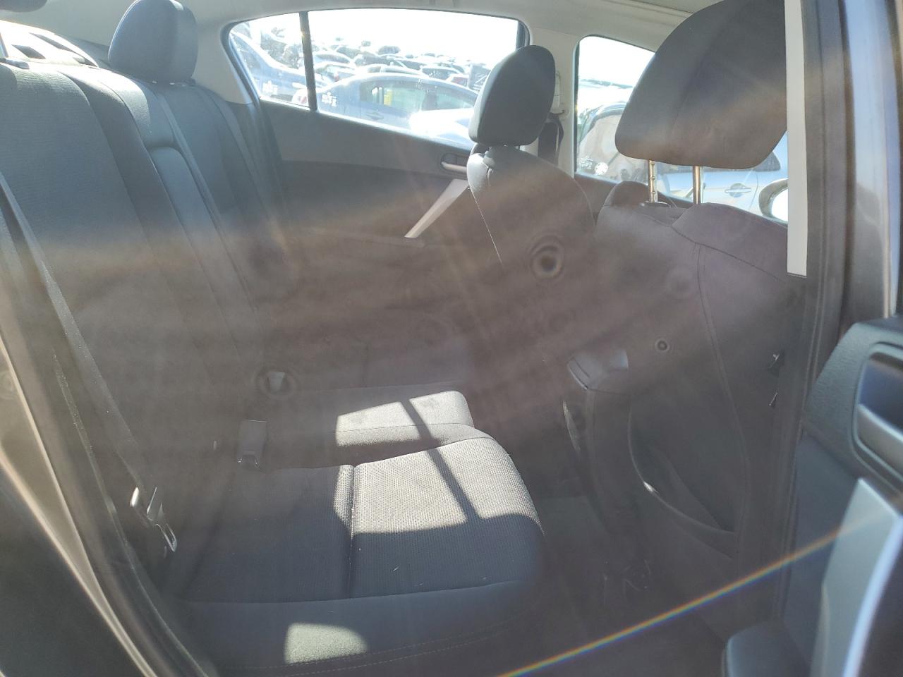 2011 Mazda 3 - Image 10
