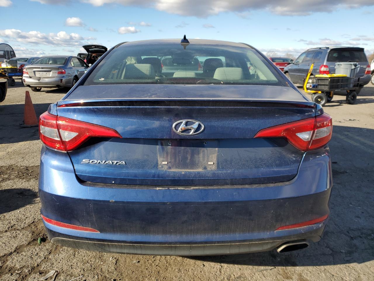 2015 Hyundai Sonata Se VIN: 5NPE24AF8FH220167 Lot: 79358944