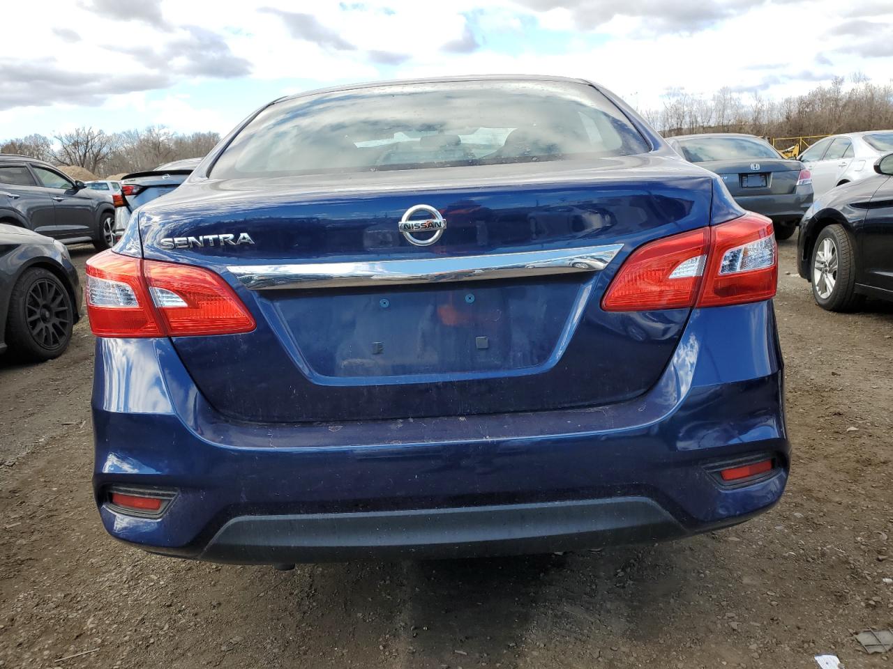 2017 Nissan Sentra S VIN: 3N1AB7AP2HY402481 Lot: 79665034