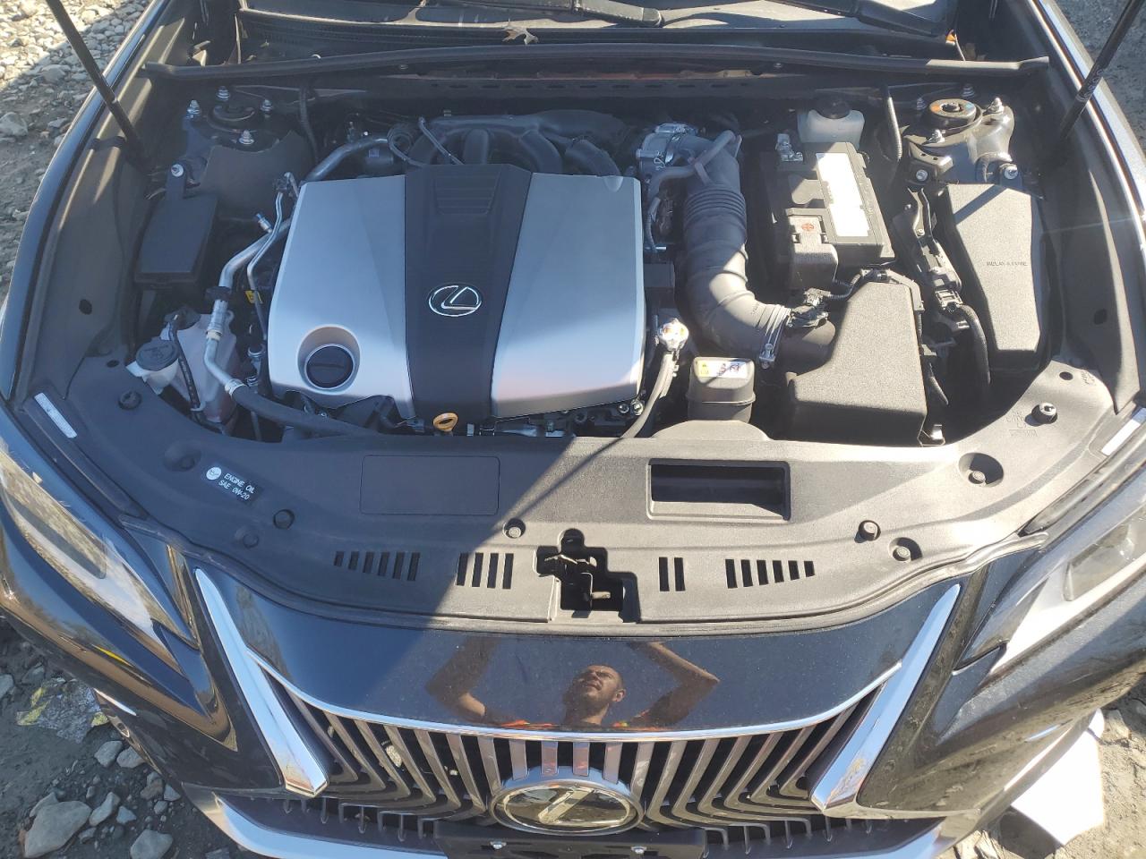 2021 Lexus ES - Image 11