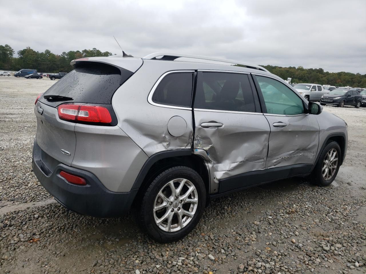 2016 Jeep Grand Cherokee - Image 3