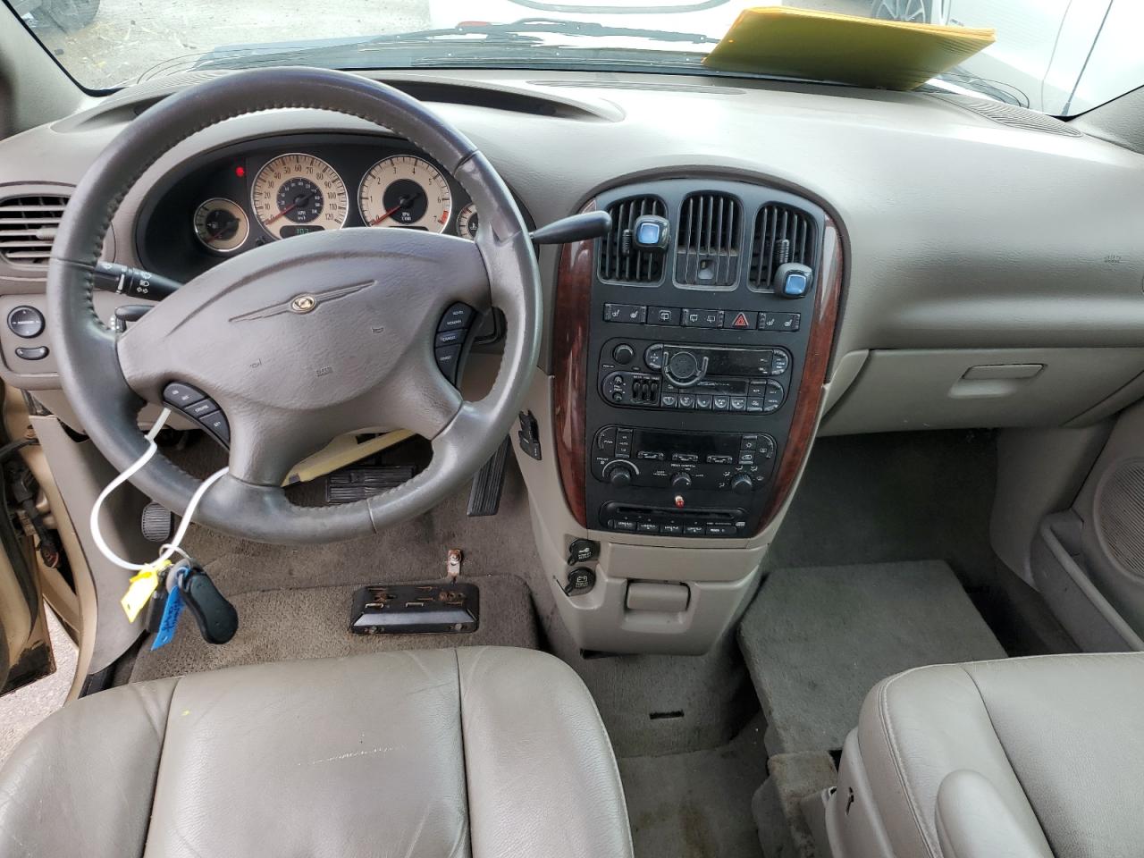 2001 Chrysler Town & Country - Image 8