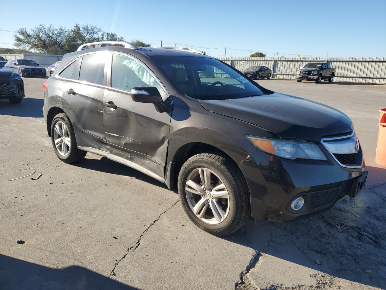 VIN 5J8TB3H51EL008530 2014 ACURA RDX no.4