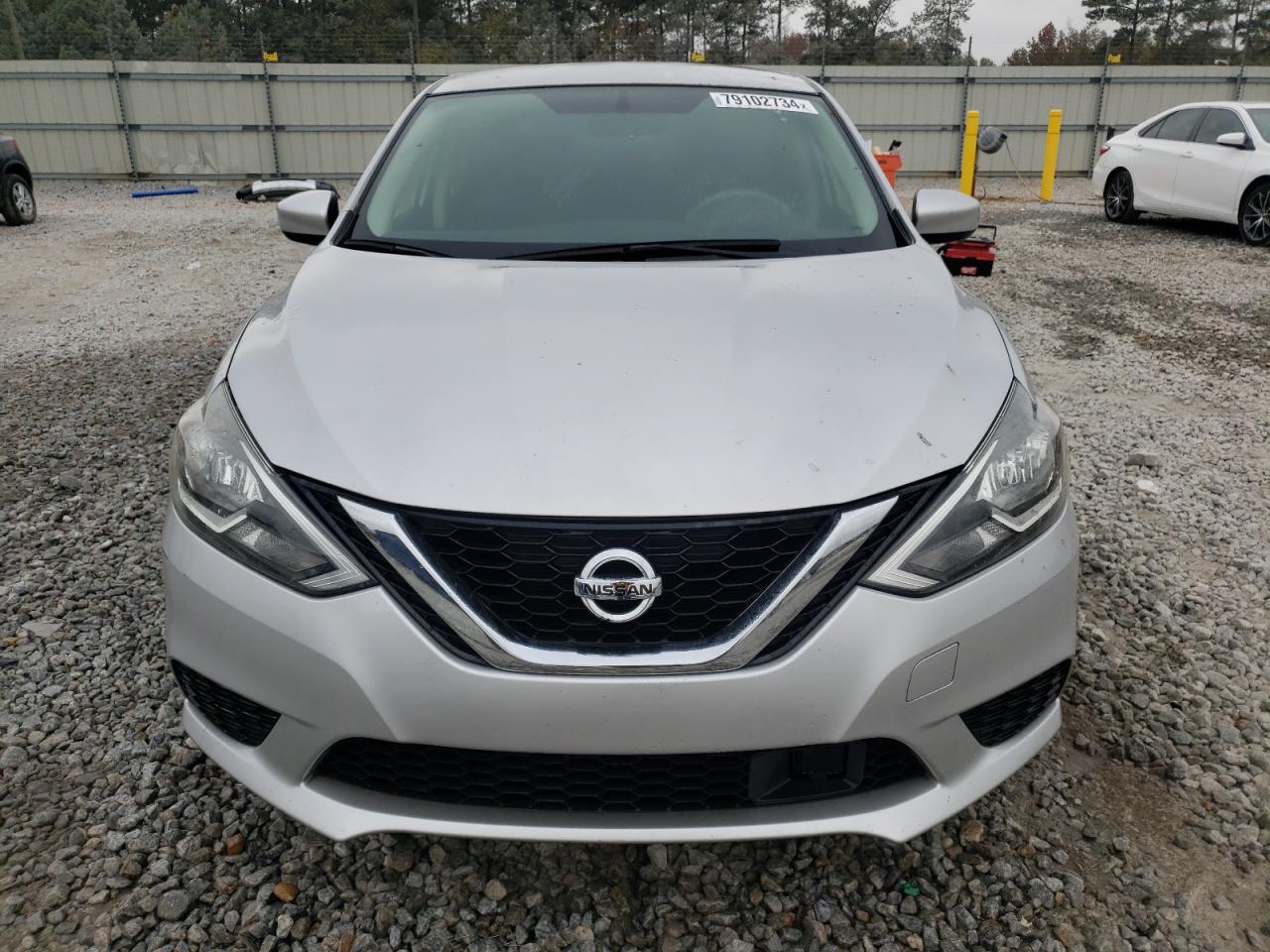 2019 Nissan Sentra - Image 5