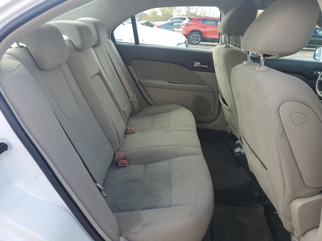 2010 Ford Fusion - Image 10