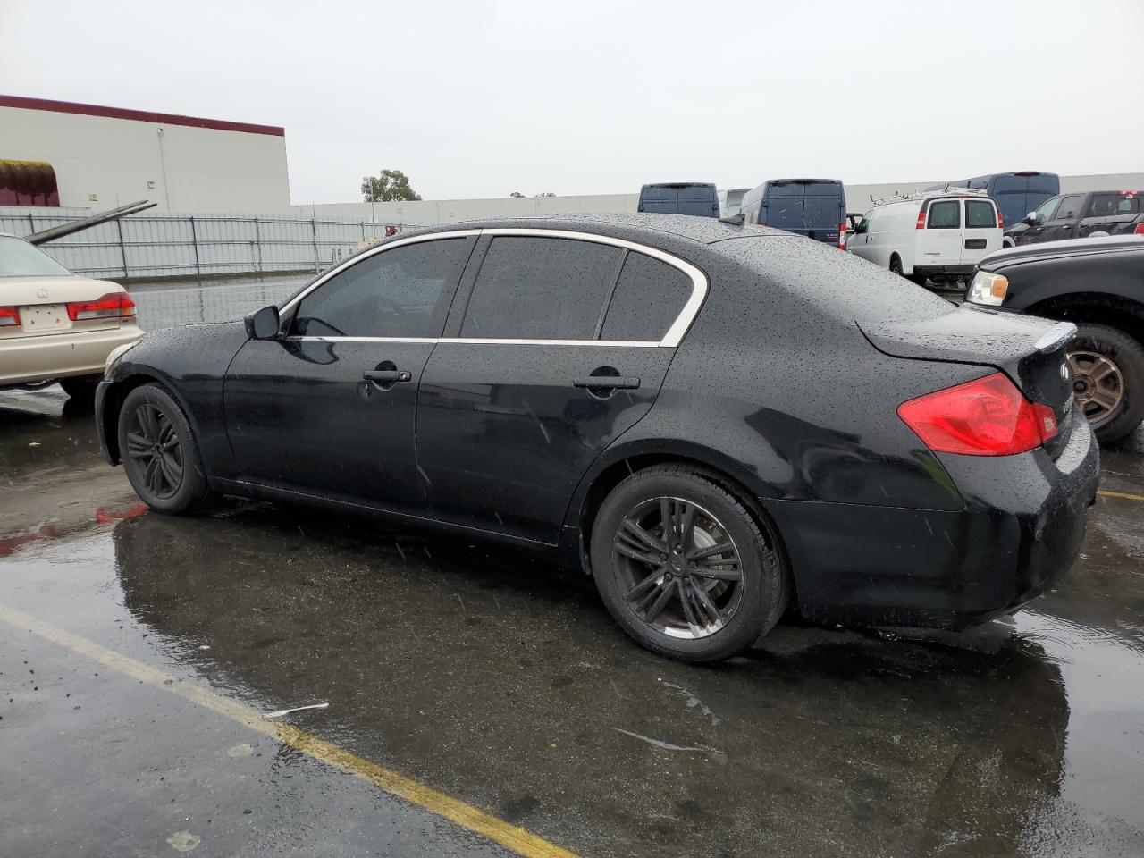 2012 Infiniti G - Image 2