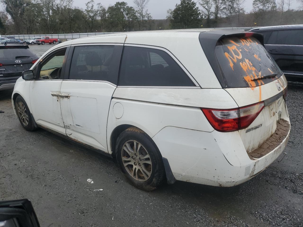 2013 Honda Odyssey - Image 2