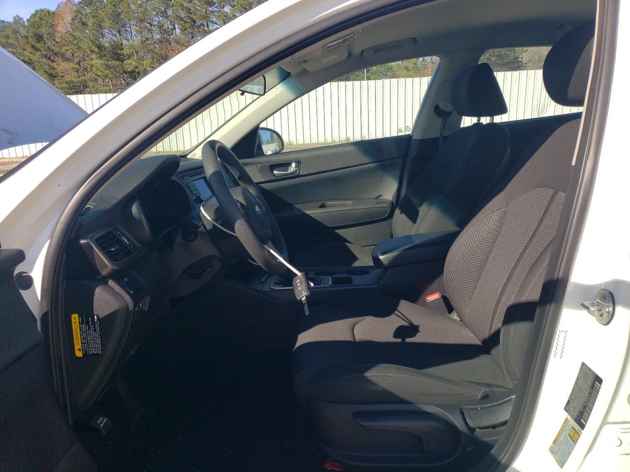 2017 Kia Optima - Image 7