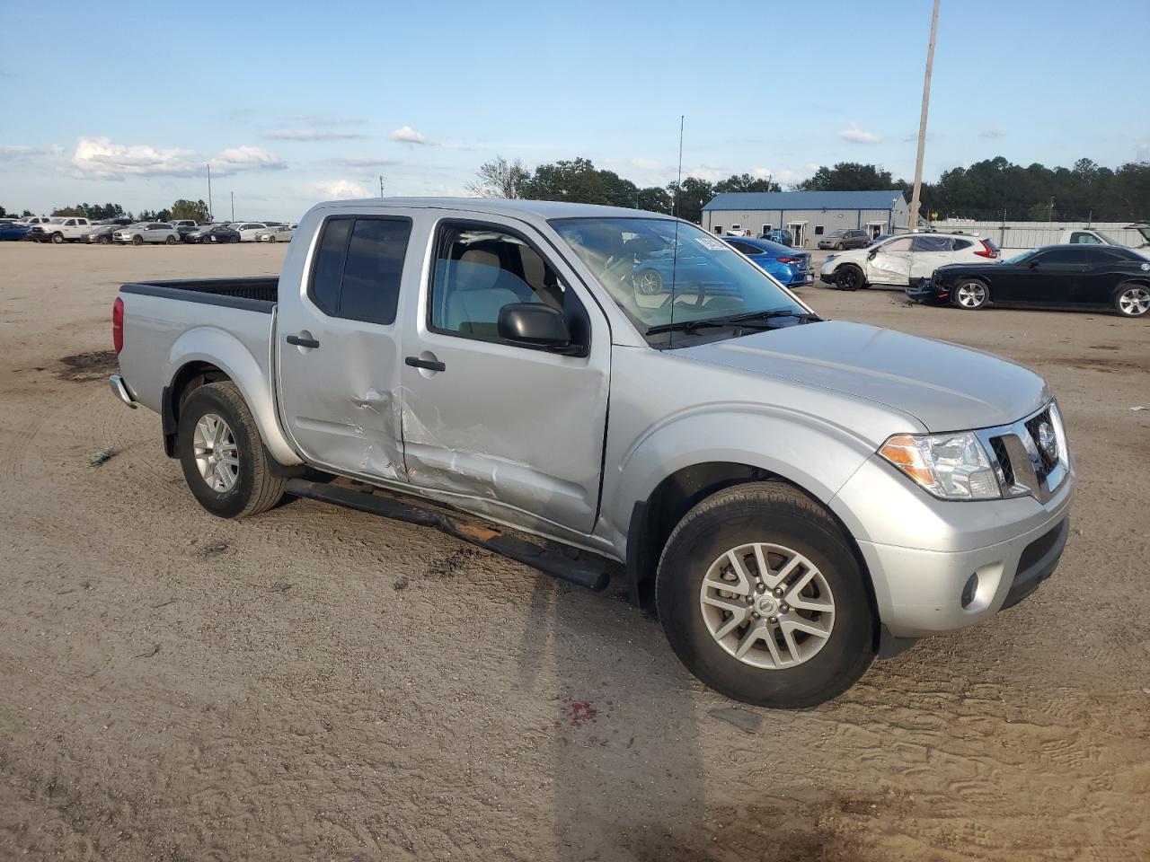 2021 Nissan Navara (Frontier) - Image 4