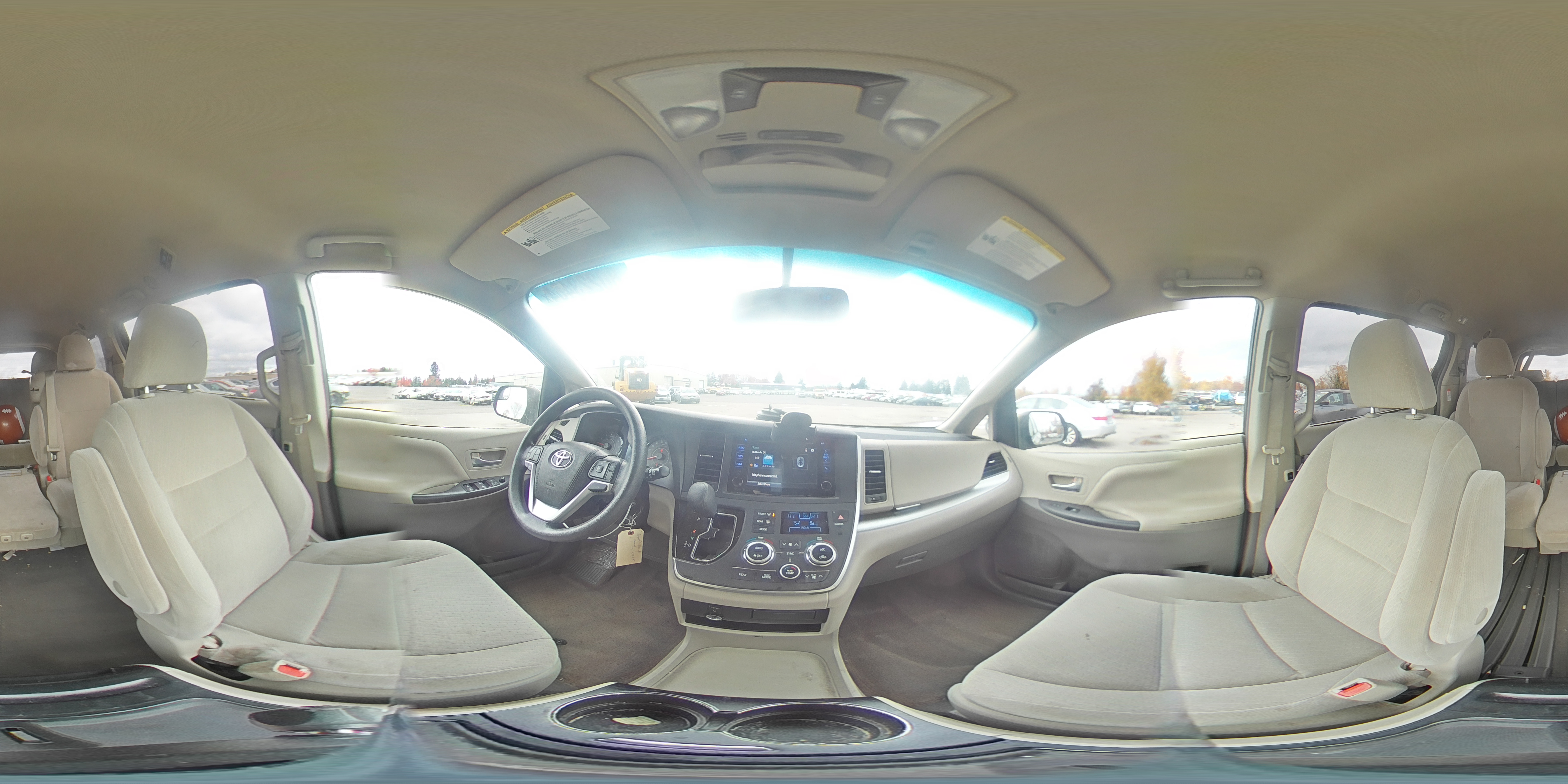 2015 Toyota Sienna - Image 13