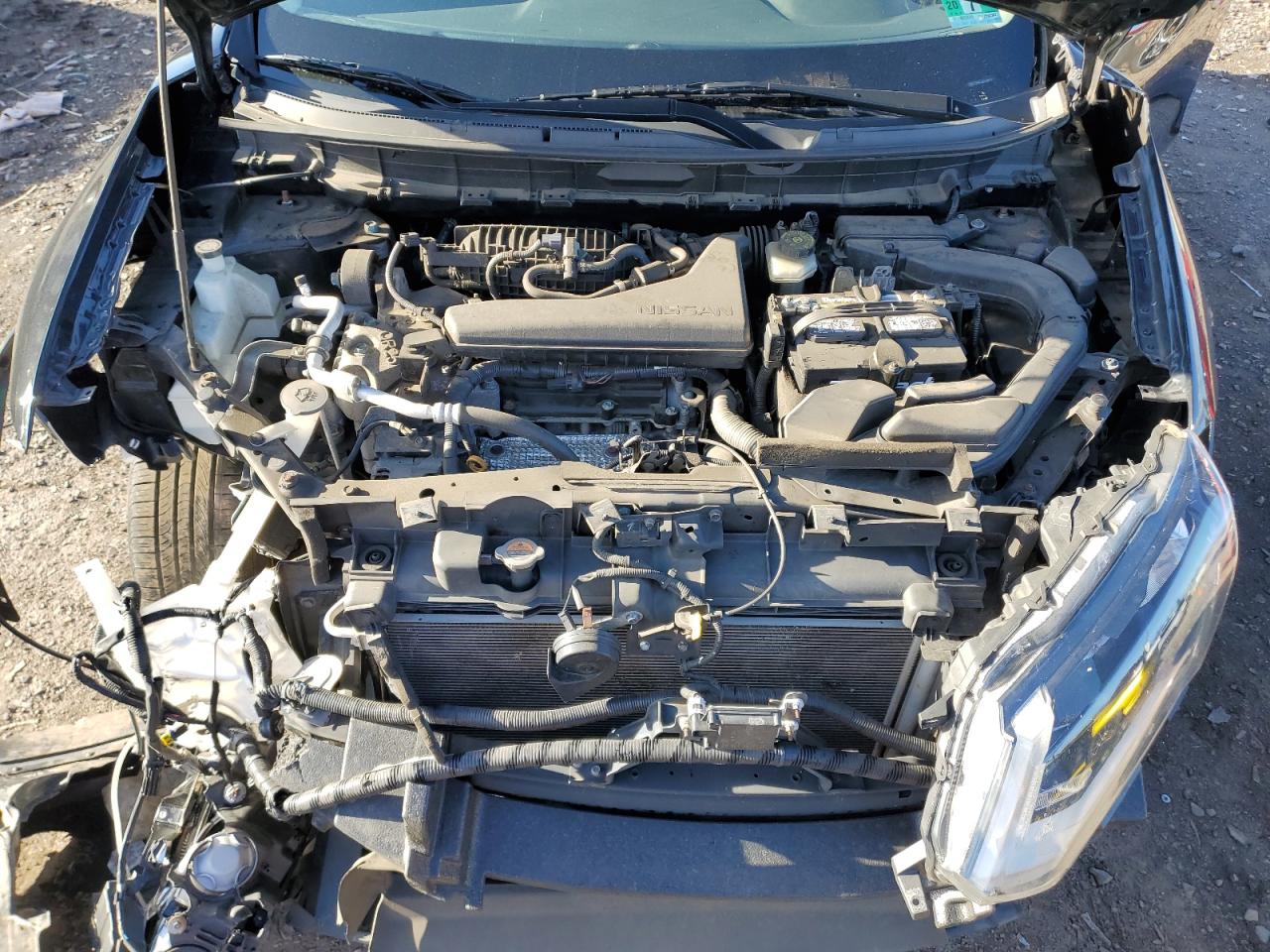2018 Nissan Rogue - Image 13