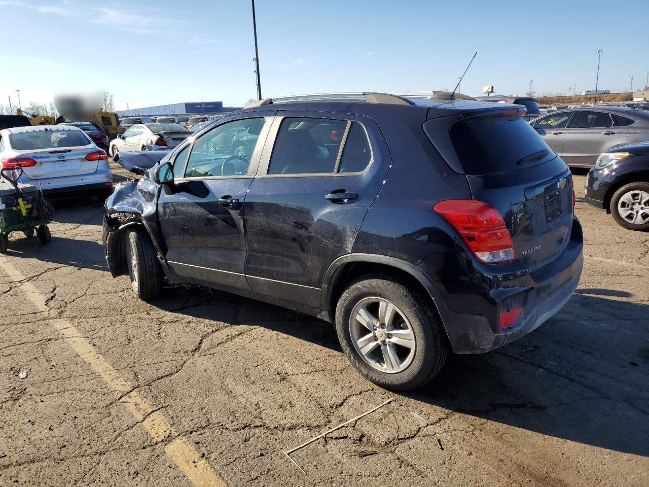 2021 Chevrolet Trax - Image 2