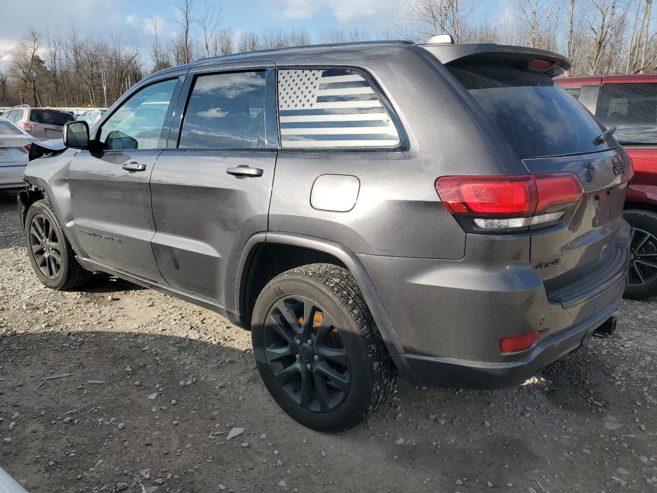 2017 Jeep Grand Cherokee - Image 2