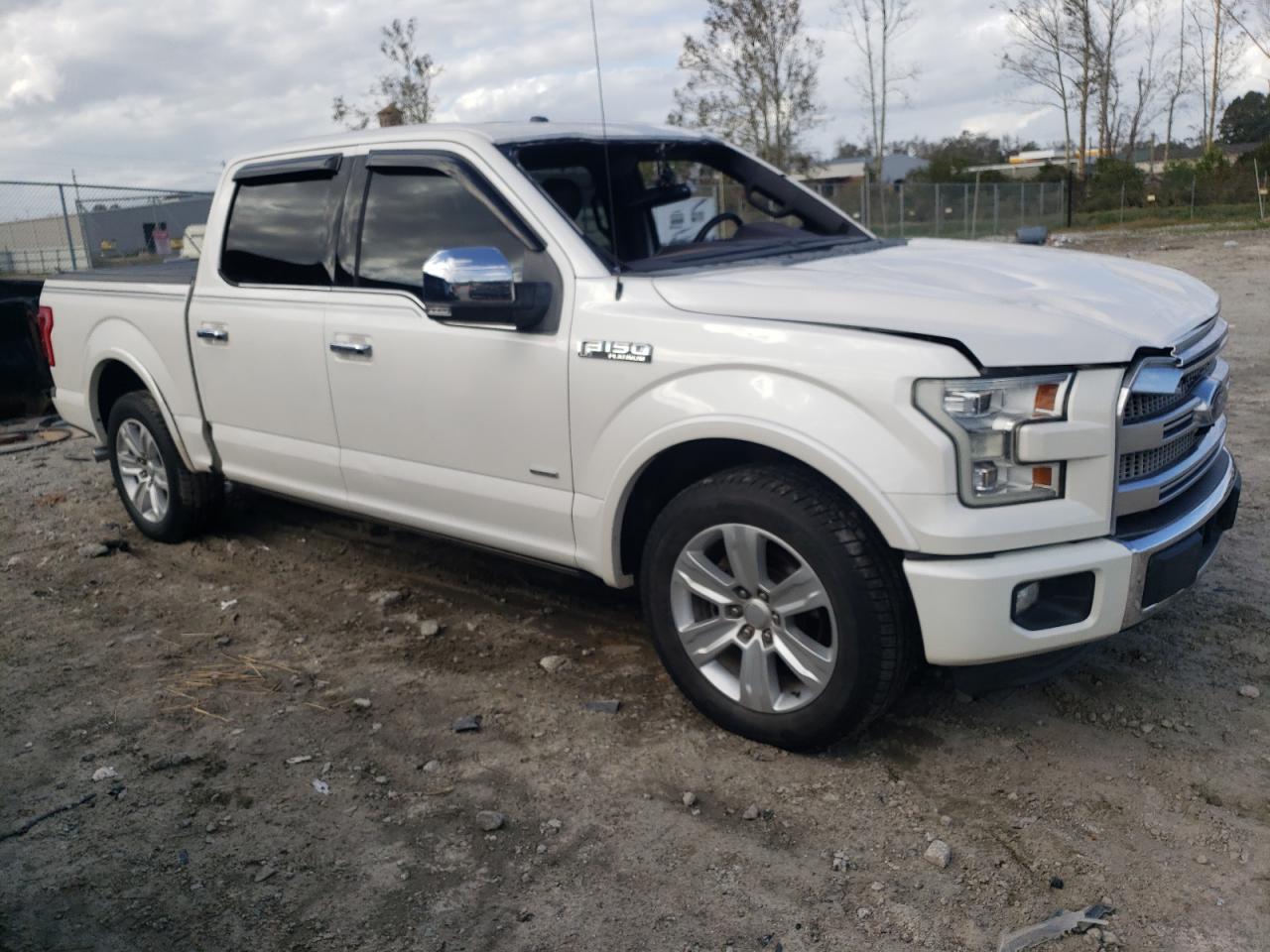 2015 Ford F-150 - Image 4