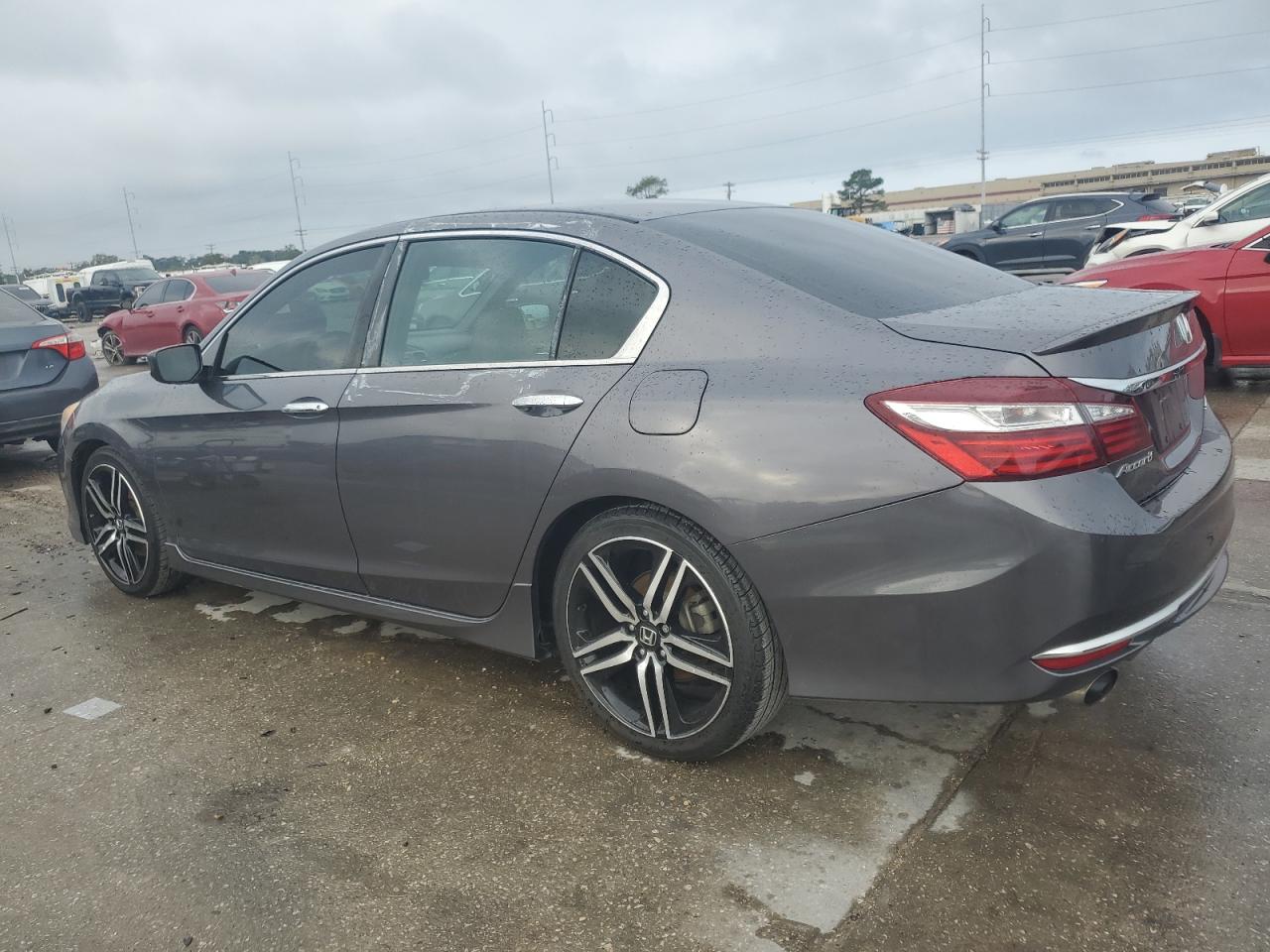 VIN 1HGCR2F52HA023725 2017 HONDA ACCORD no.2