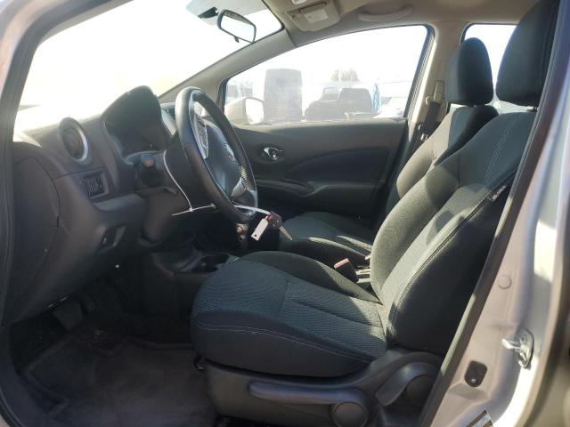 Hatchbacks NISSAN VERSA 2015 Srebrny