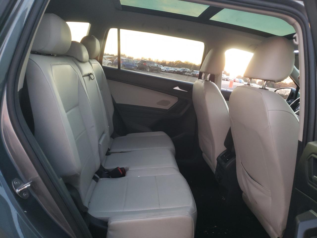 2021 Volkswagen Tiguan - Image 11
