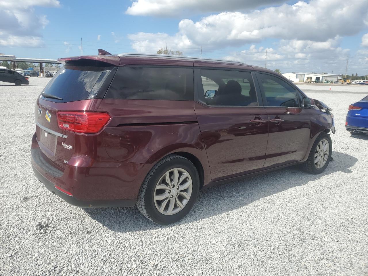 2020 Kia Sedona - Image 3