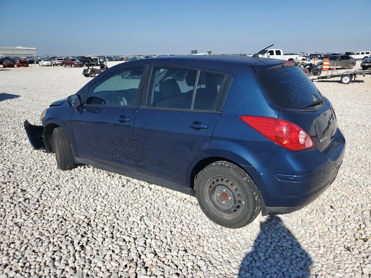 2009 Nissan Versa - Image 2