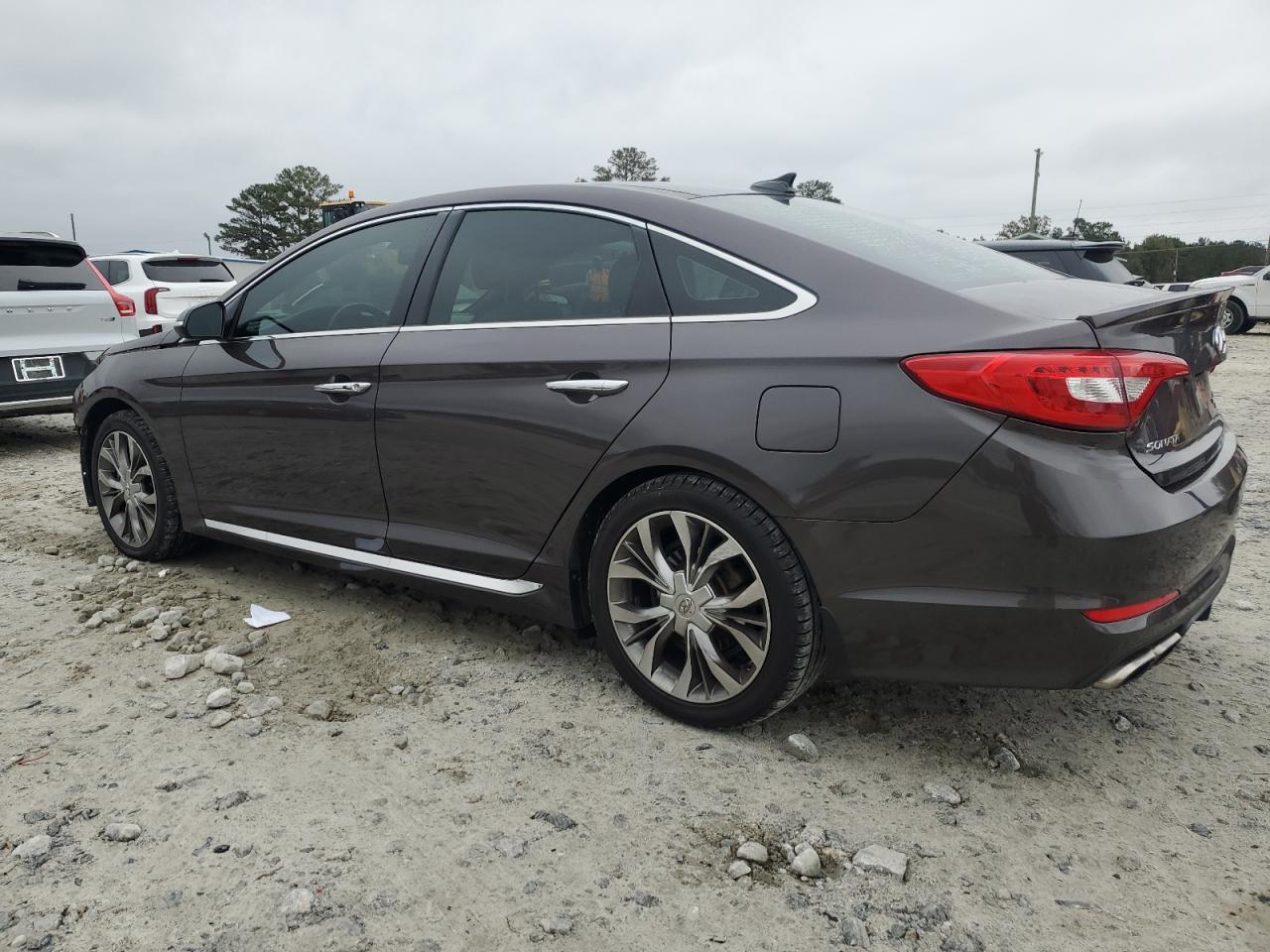 2015 Hyundai Sonata - Image 2