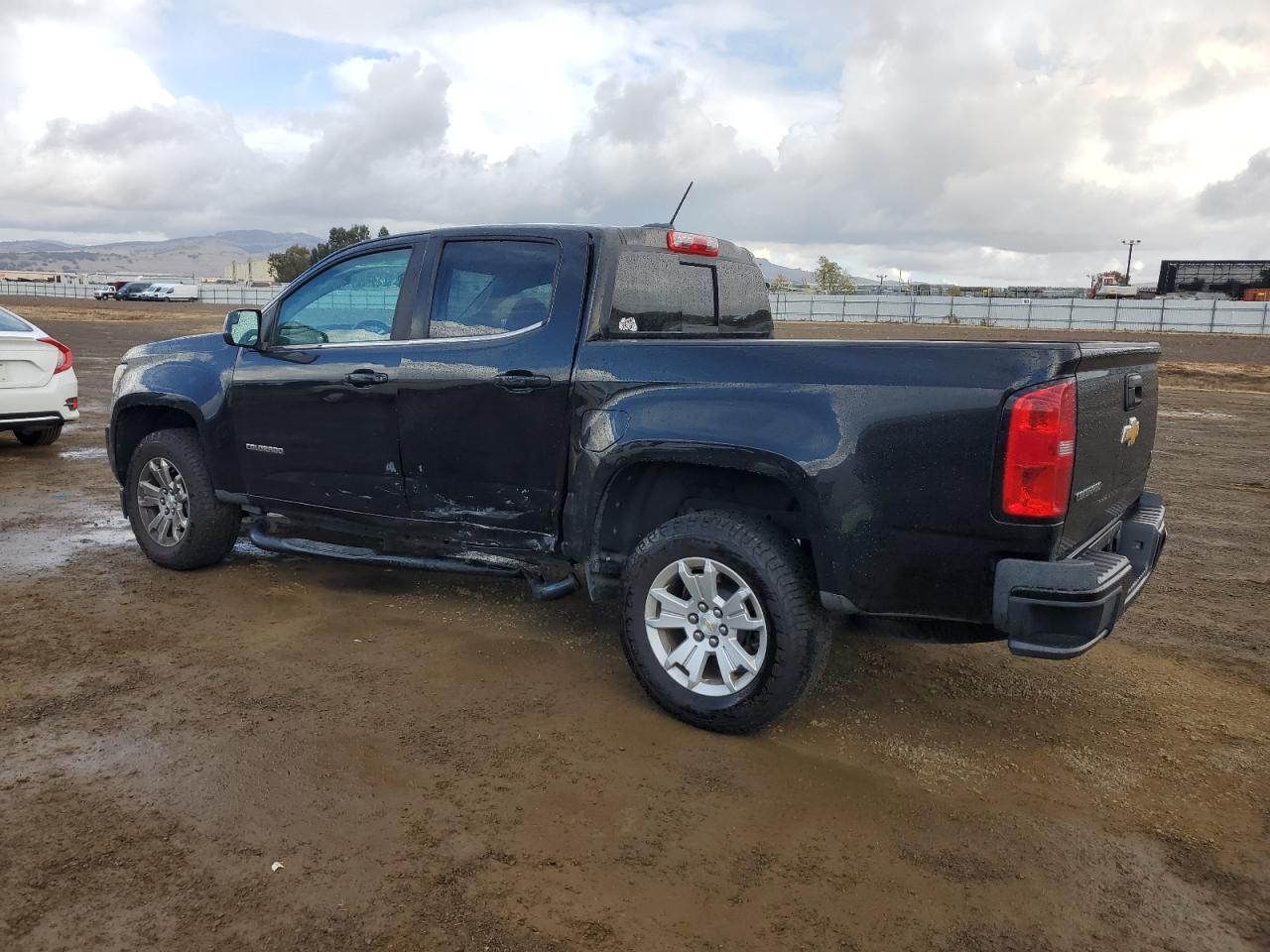 2016 Chevrolet Colorado - Image 2