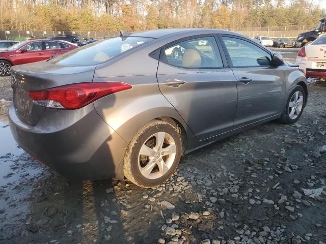  HYUNDAI ELANTRA 2013 Золотой