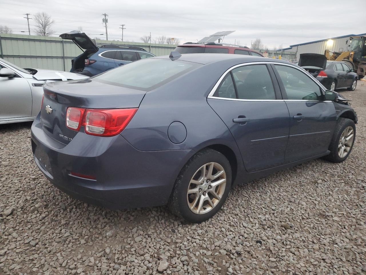 VIN 1G11C5SLXEF304420 2014 CHEVROLET MALIBU no.3