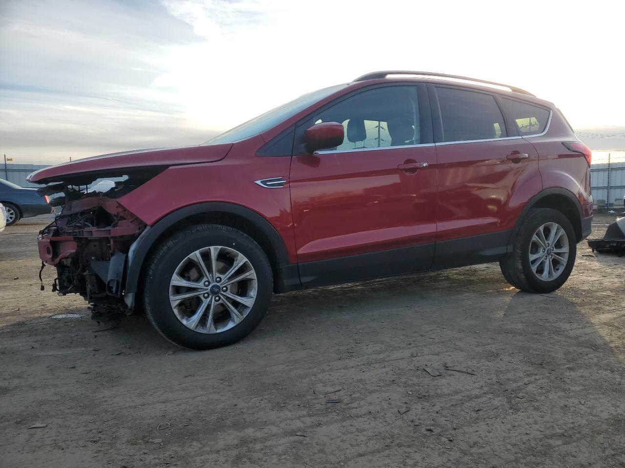 VIN 1FMCU0HD2KUA44906 2019 FORD ESCAPE no.1