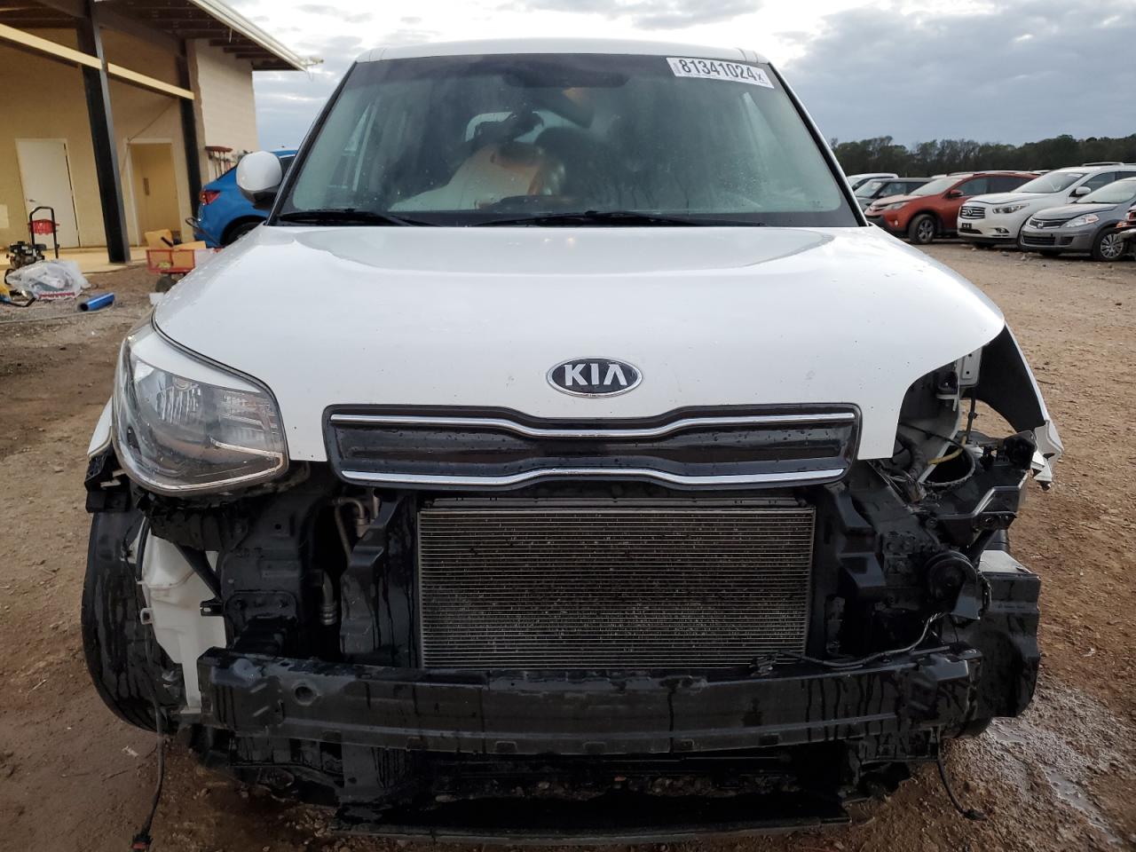 VIN KNDJP3A50J7902412 2018 KIA SOUL no.5