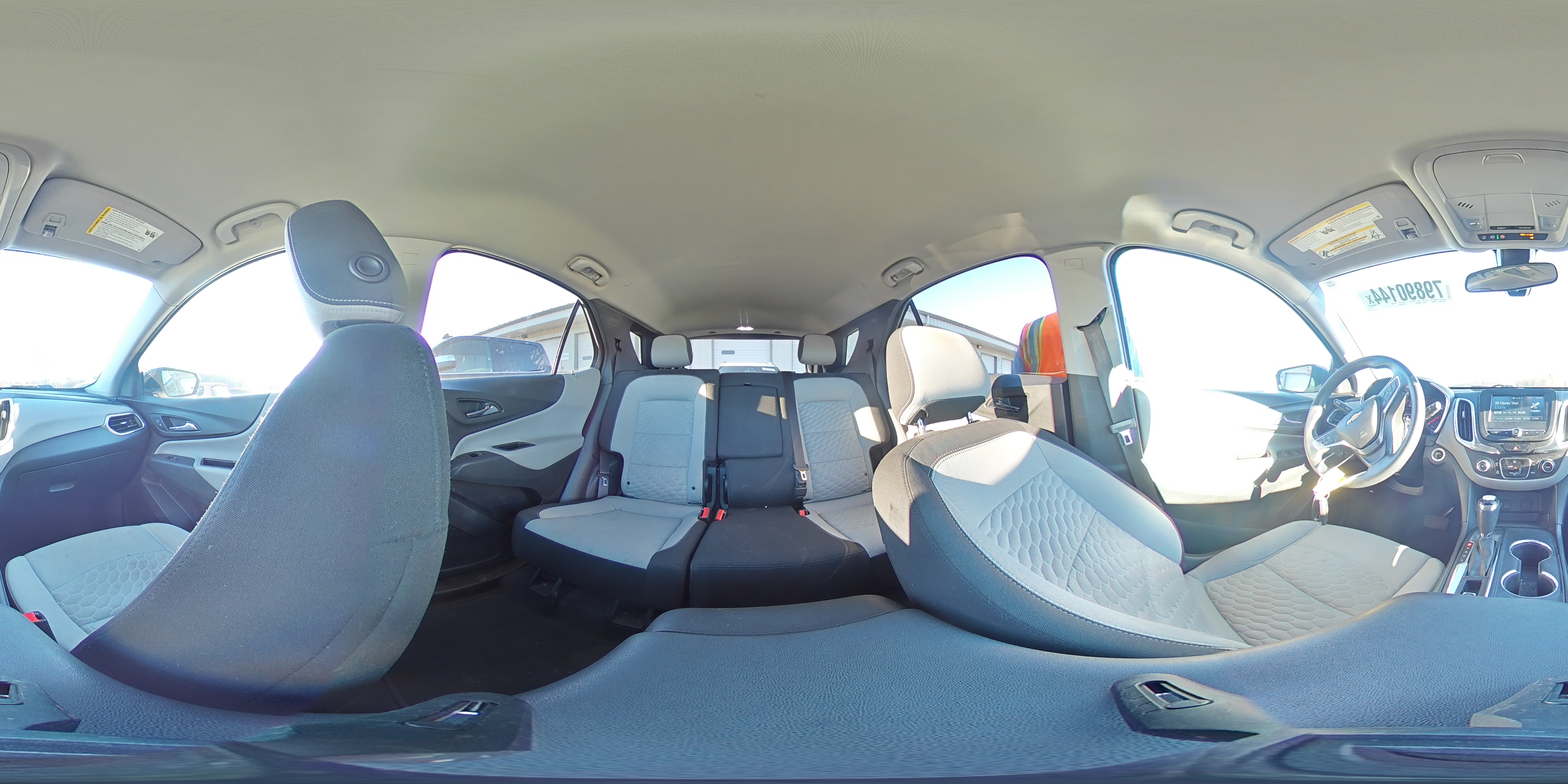 2018 Chevrolet Equinox - Image 13