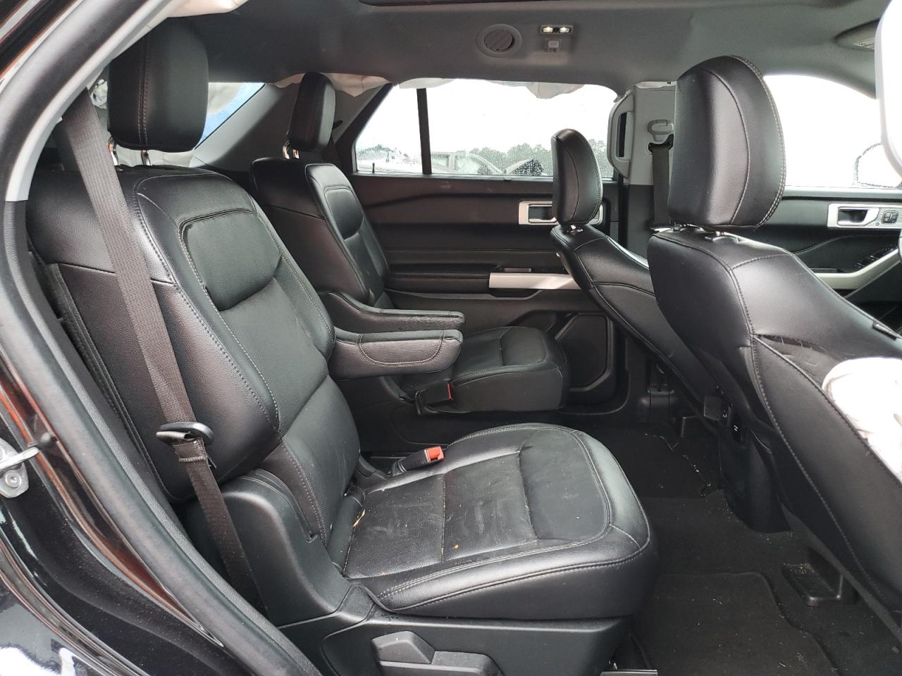 2021 Ford Explorer - Image 11