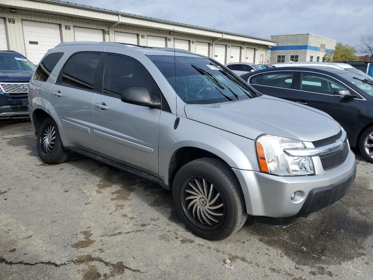 2005 Chevrolet Equinox - Image 4