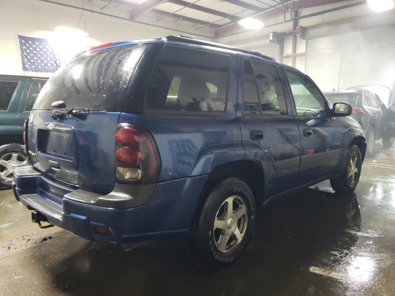 2005 Chevrolet TrailBlazer - Image 3