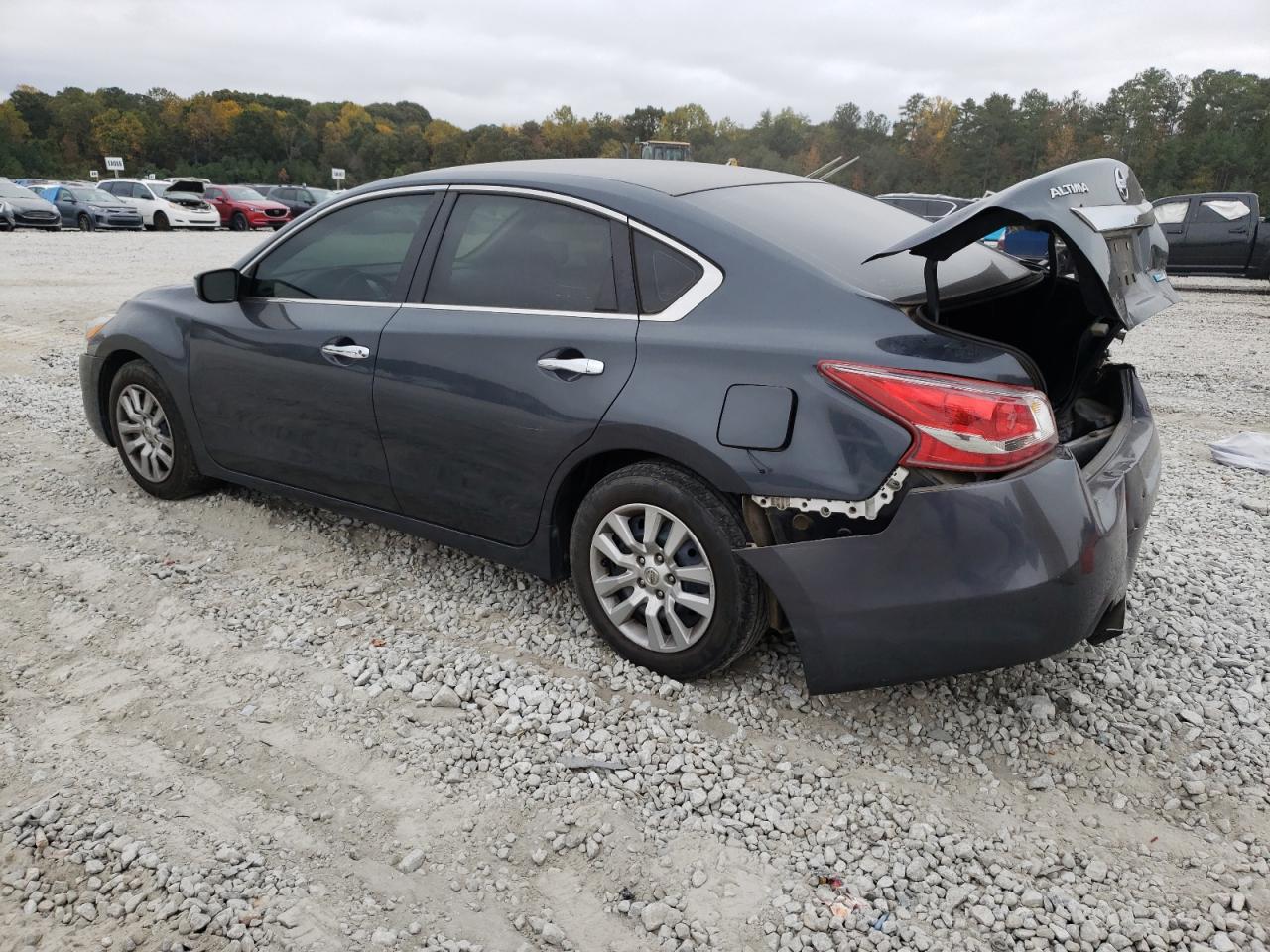2013 Nissan Altima - Image 2