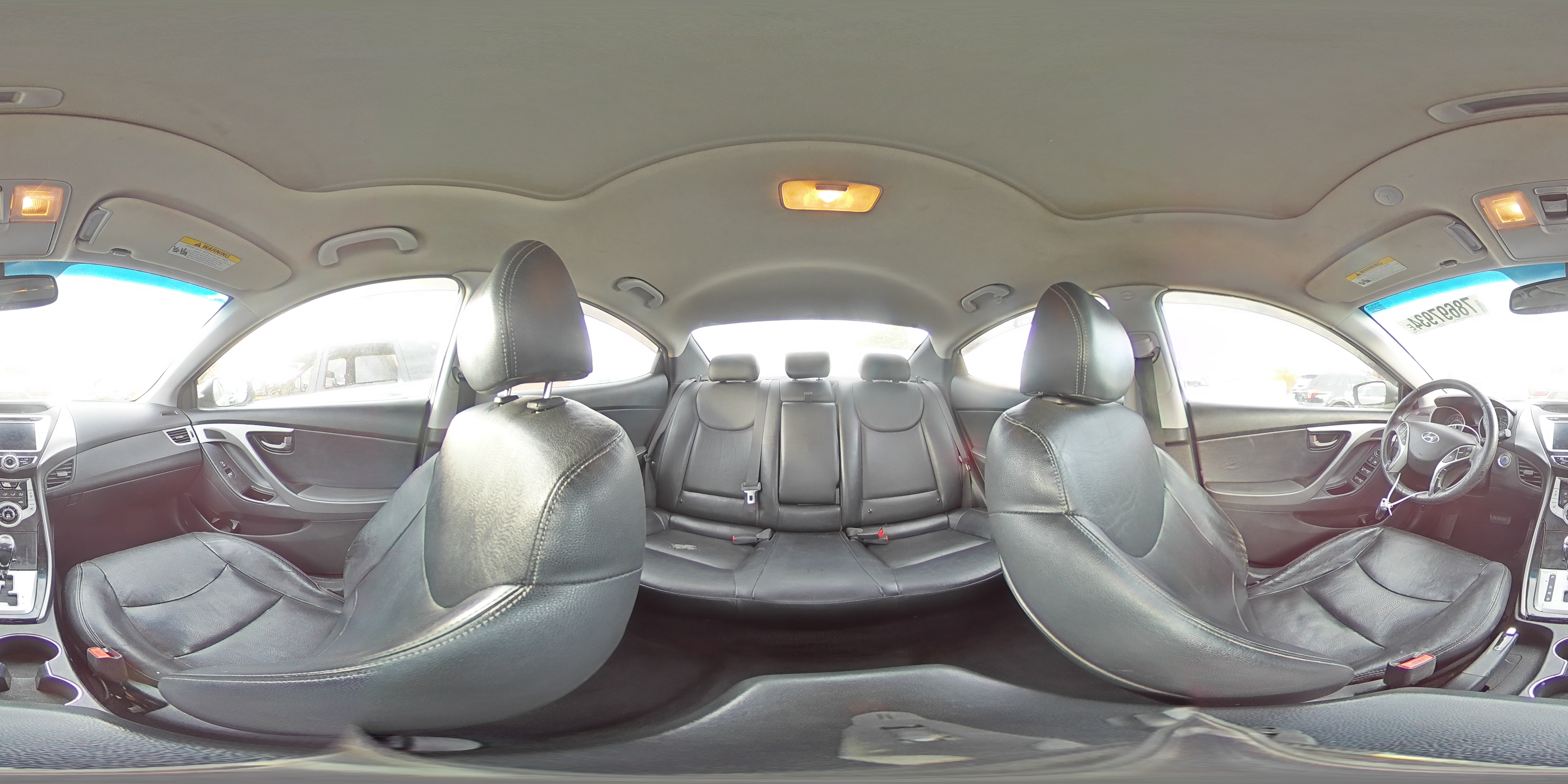 2012 Hyundai Elantra - Image 14