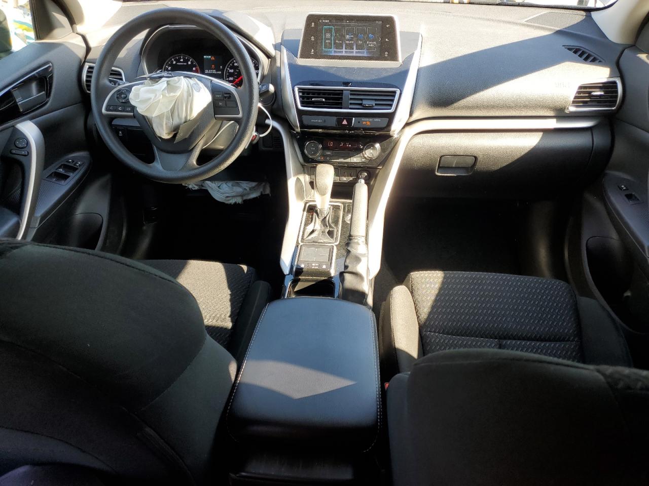 2018 Mitsubishi Eclipse - Image 8