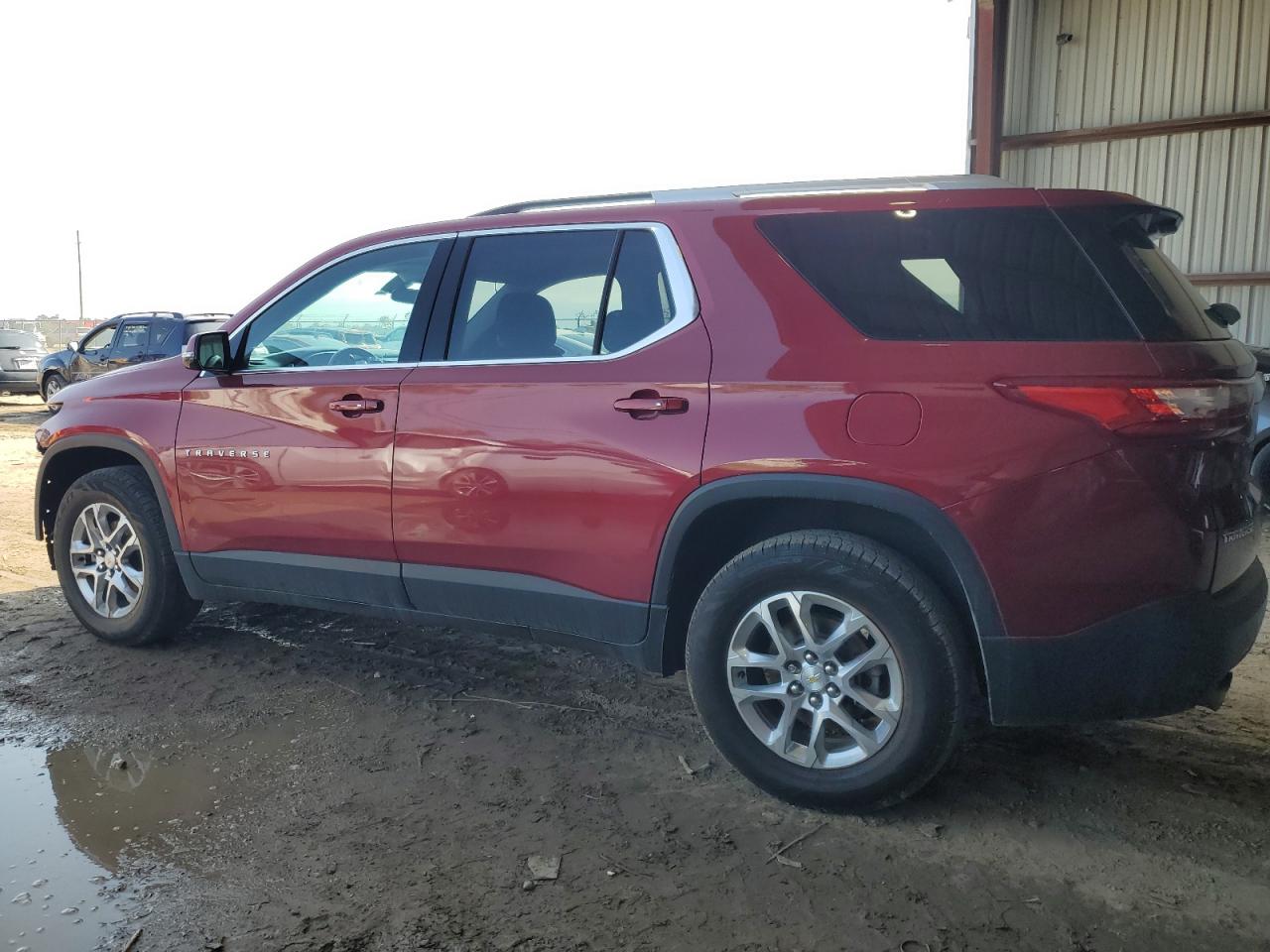 2018 Chevrolet Traverse - Image 2