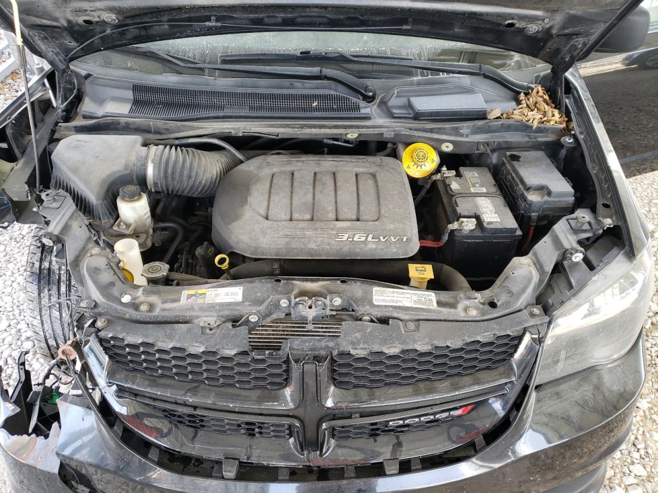 2018 Dodge Caravan - Image 12