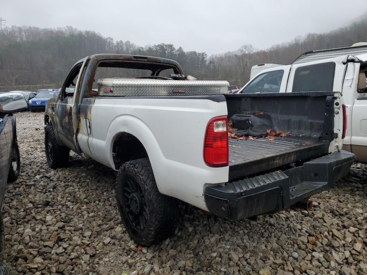 2008 Ford F350 - Image 2