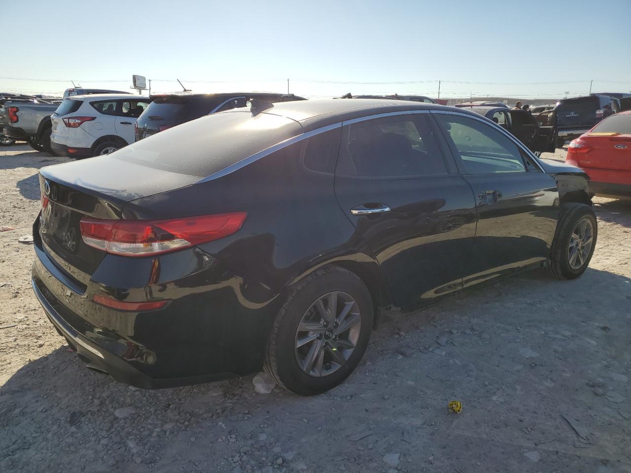 VIN 5XXGT4L30LG418211 2020 KIA OPTIMA no.3