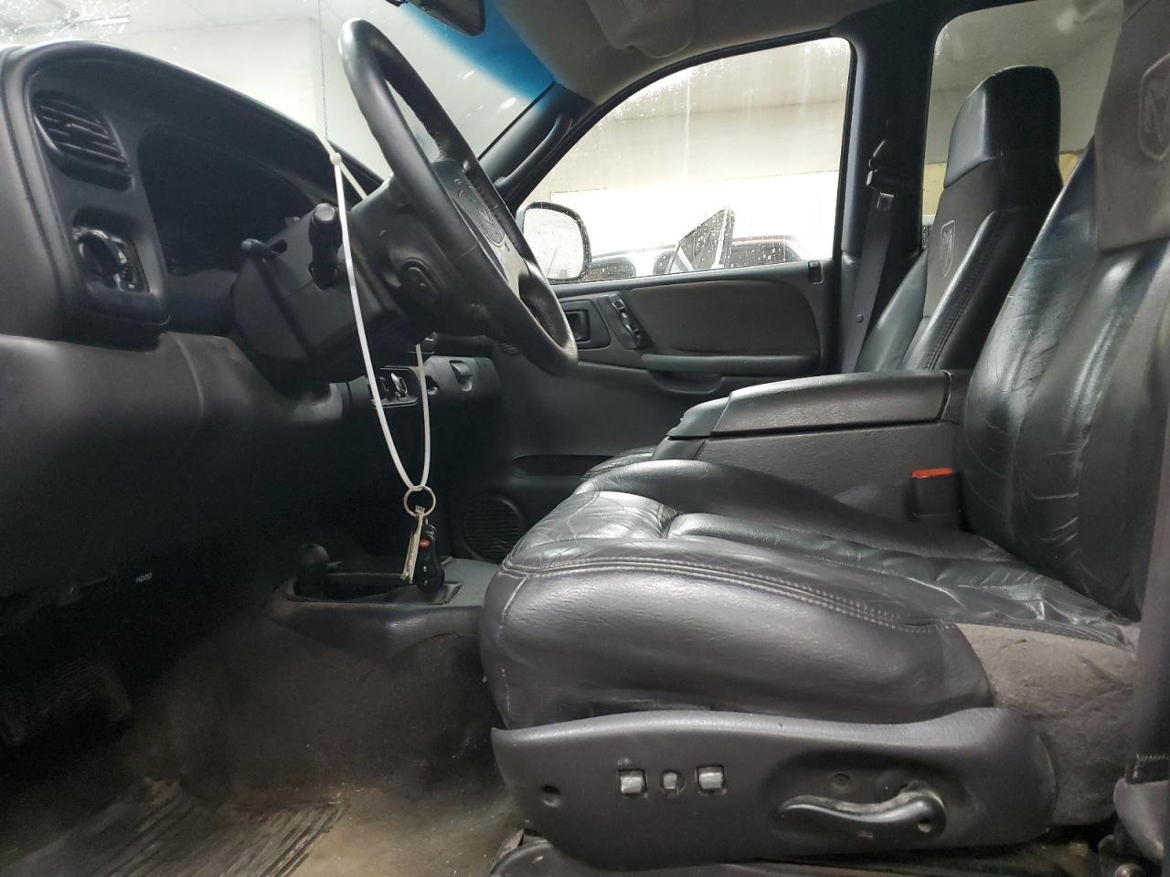 1999 Dodge Durango VIN: 1B4HS28Z2XF637987 Lot: 80837834
