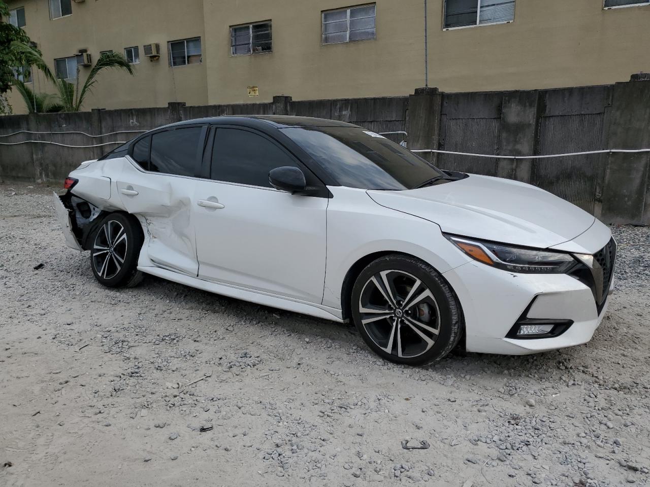 2022 Nissan Sentra - Image 4