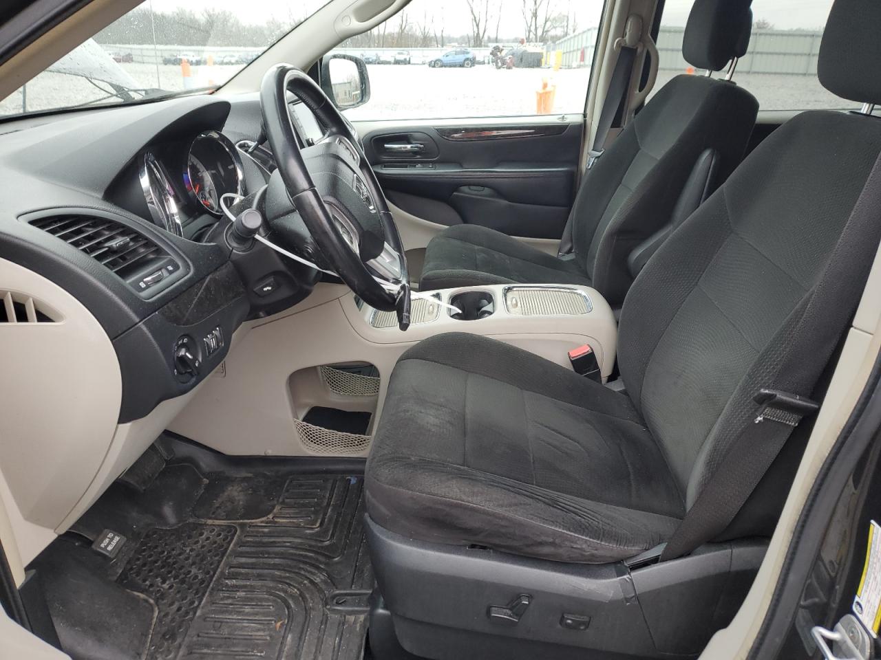 2012 Dodge Caravan - Image 7
