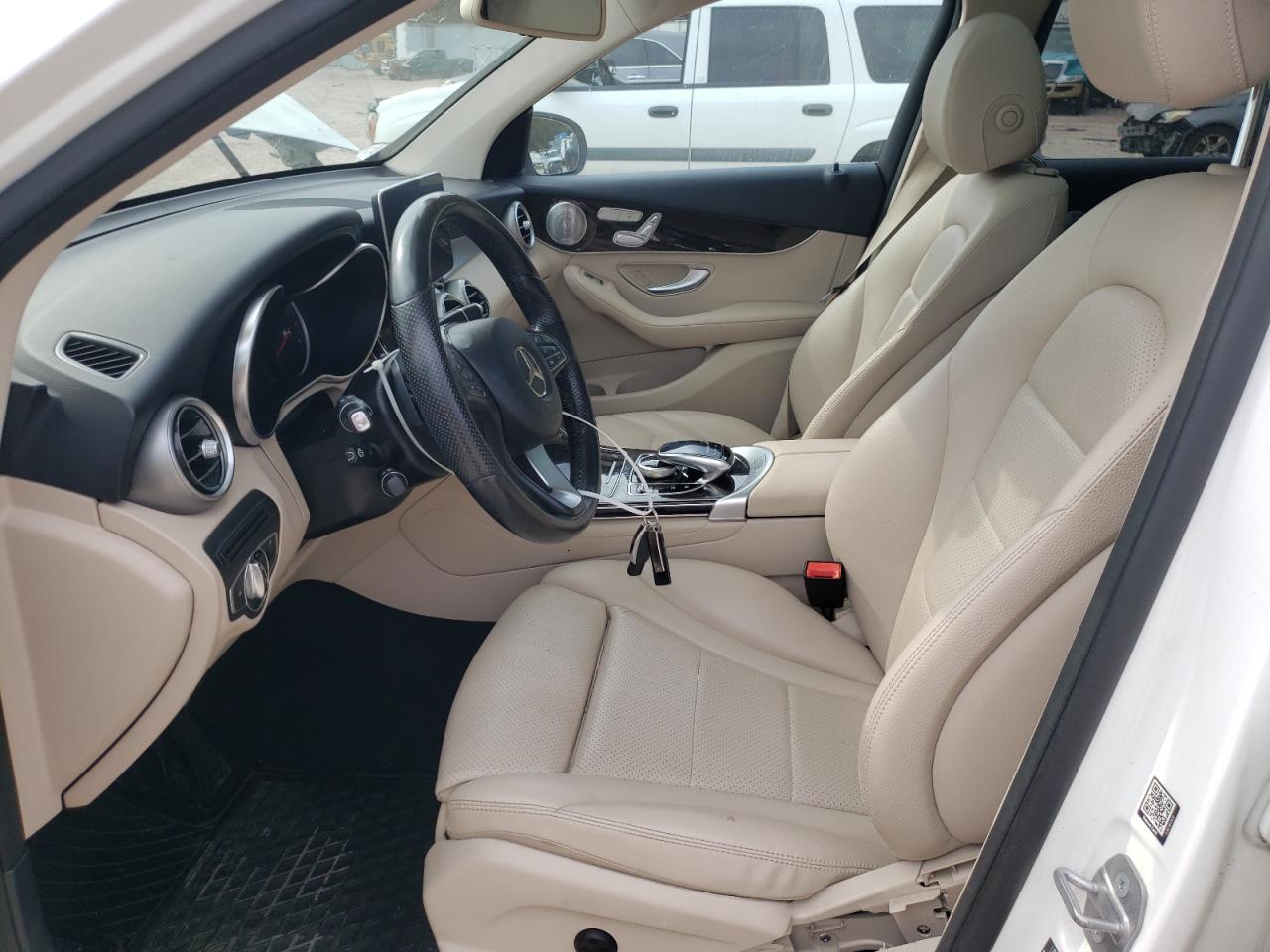 2017 Mercedes-Benz GLC - Image 7