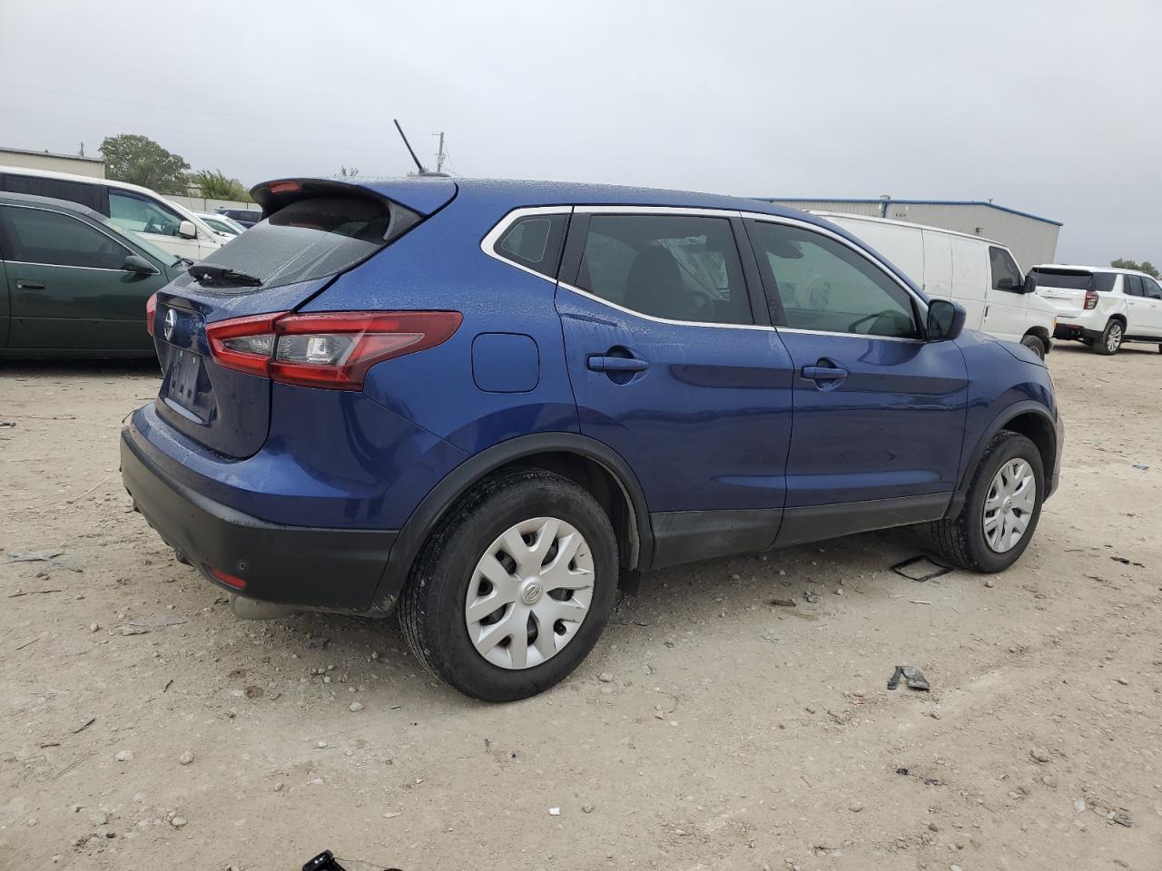 2020 Nissan Rogue - Image 3
