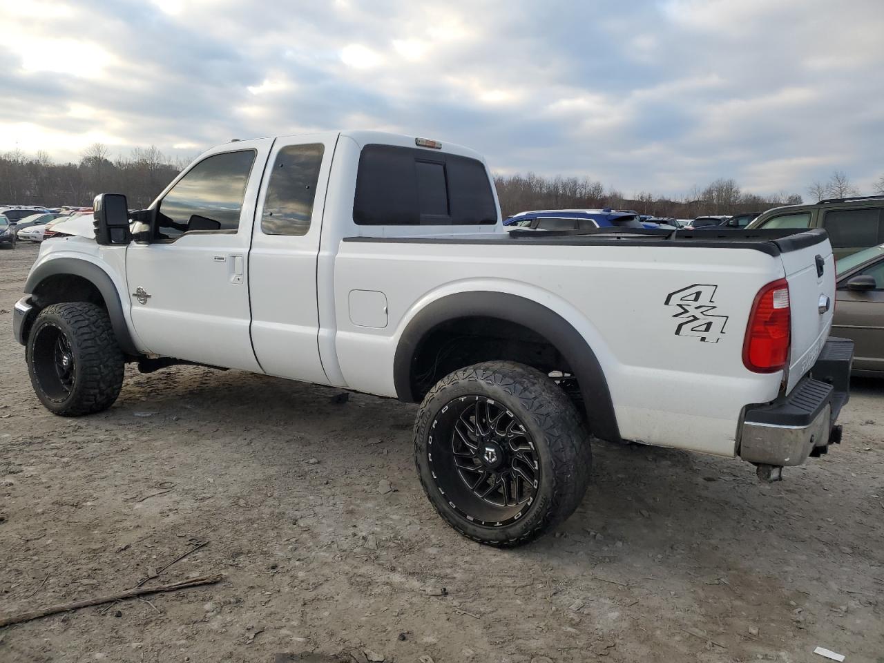 VIN 1FT8X3BT3FEB85180 2015 FORD F350 no.2