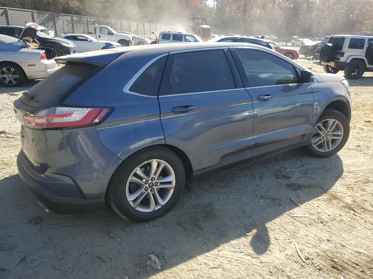 2019 Ford Edge - Image 3