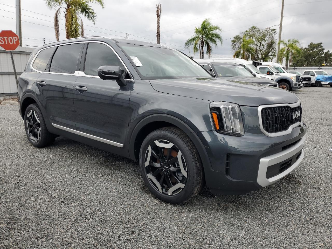 VIN 5XYP3DGCXRG551802 2024 KIA TELLURIDE no.4