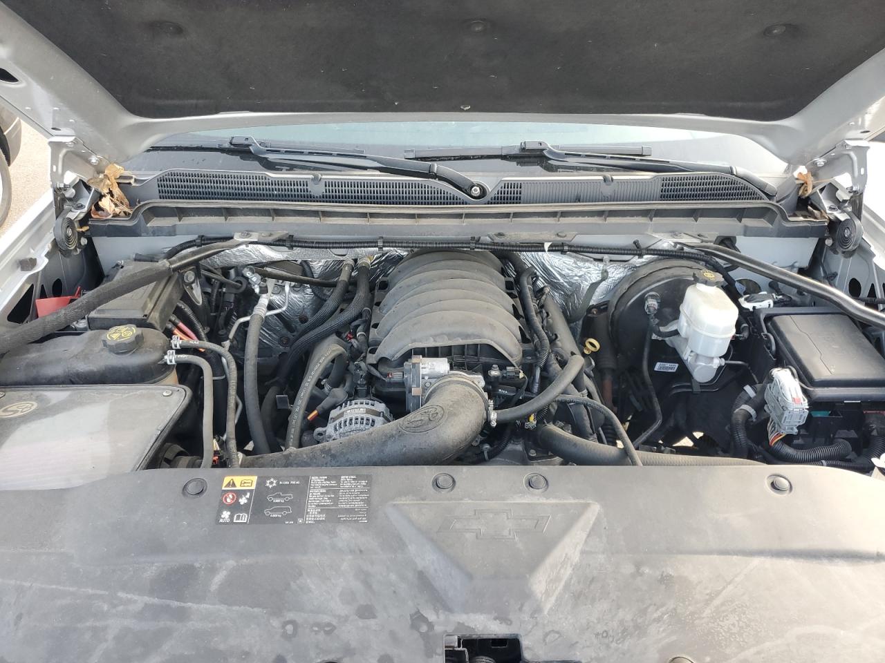 2016 Chevrolet Silverado - Image 11